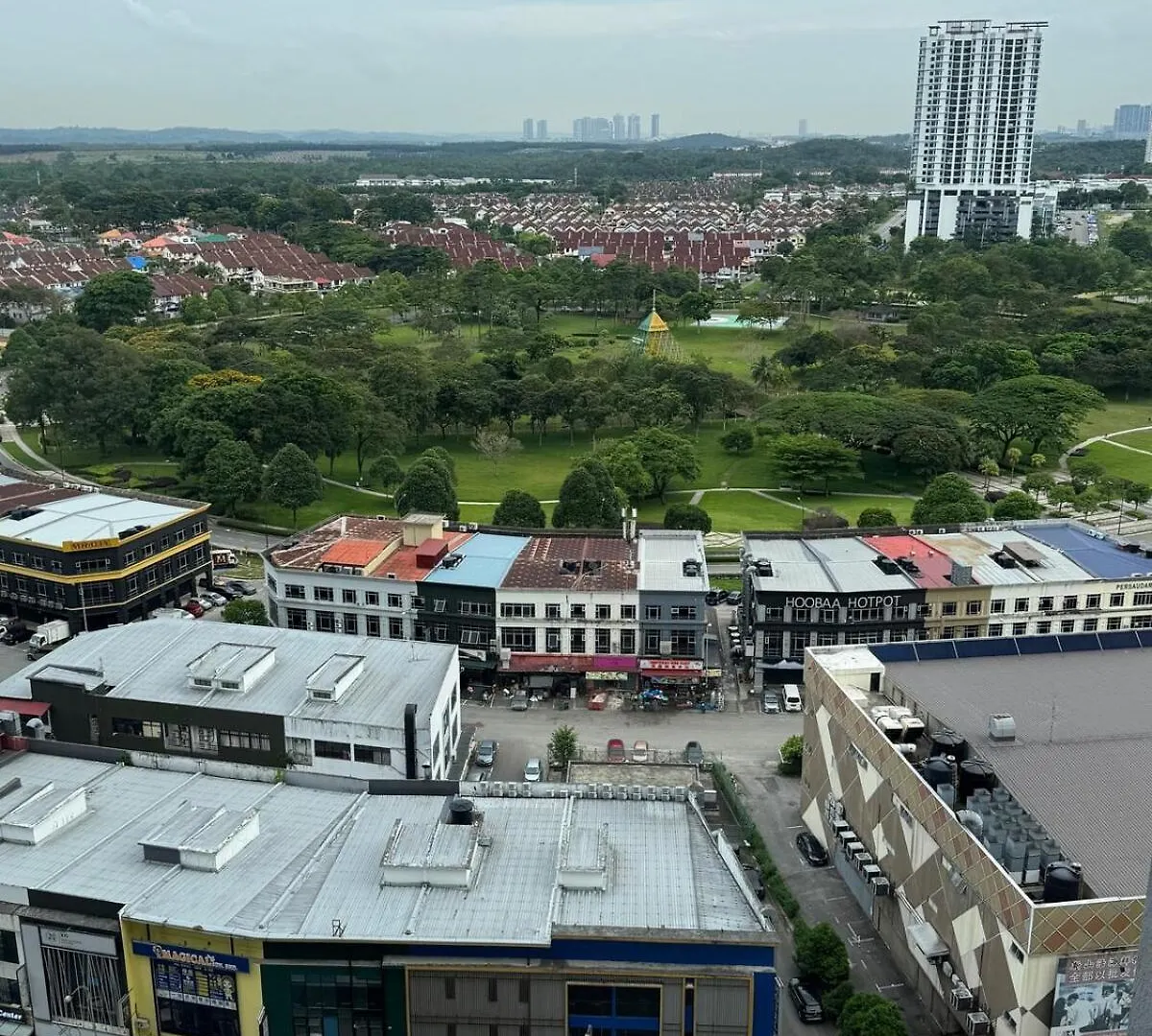1810 Skytree Bukitindah Aeon Legoland 2-3Pax Daire Johor Bahru